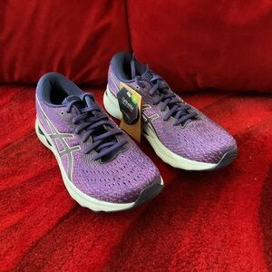 **NEW** ASICS Gel Nimbus 24 Women’s Running Shoes
